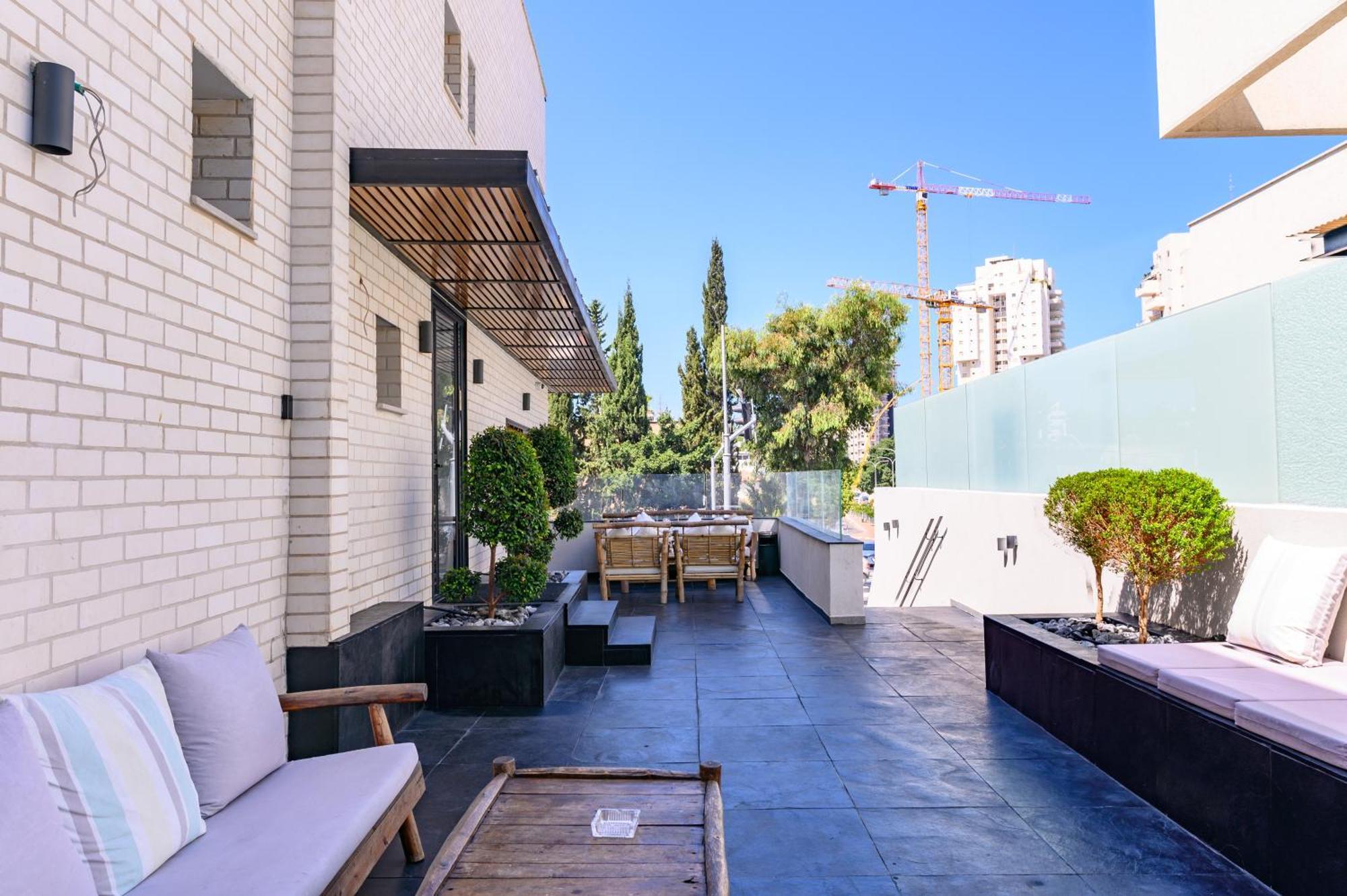 Rokah Luxury Villa At Ramat Hahayal Tel Aviv Eksteriør bilde