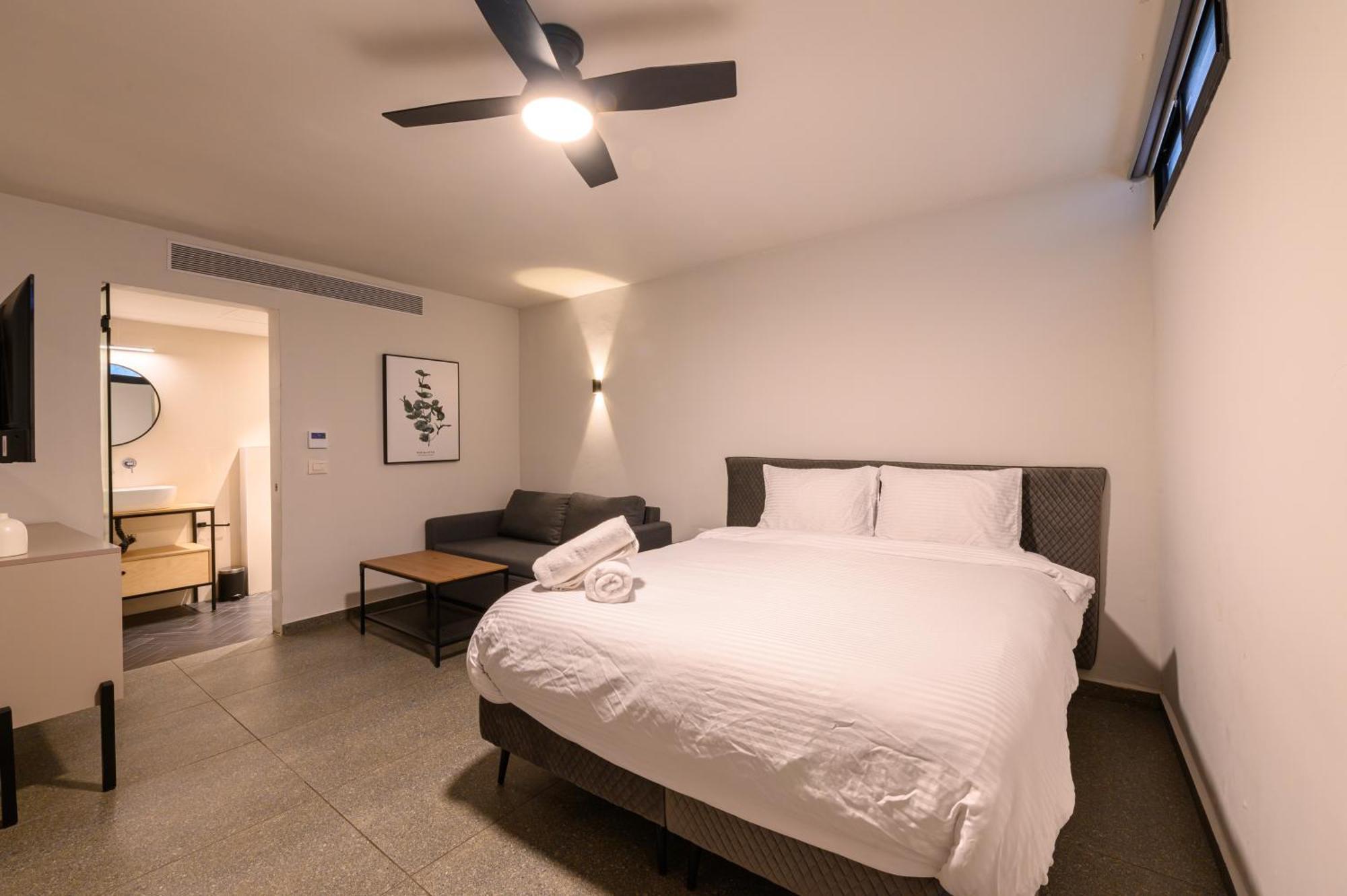Rokah Luxury Villa At Ramat Hahayal Tel Aviv Eksteriør bilde
