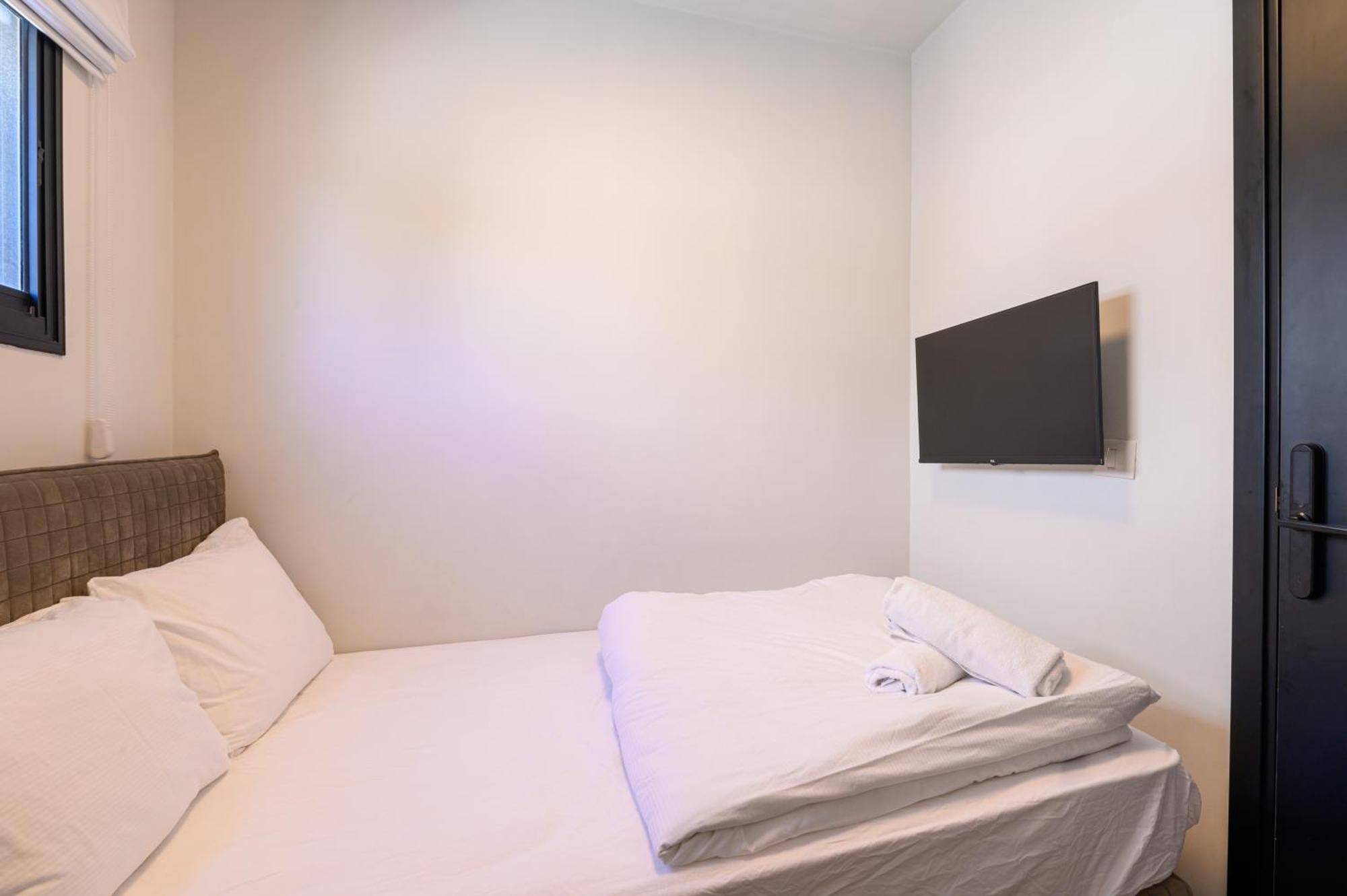Rokah Luxury Villa At Ramat Hahayal Tel Aviv Rom bilde
