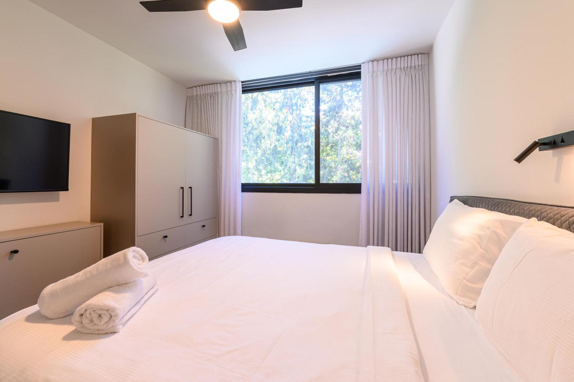 Rokah Luxury Villa At Ramat Hahayal Tel Aviv Rom bilde